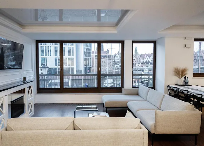 Suite Sixteen Szafarnia